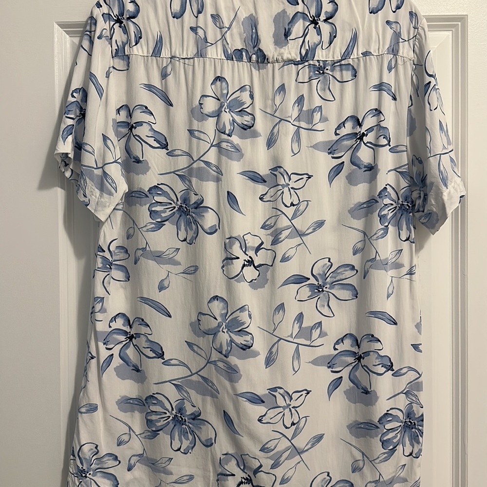 Button down shirt - Picture 5 of 5